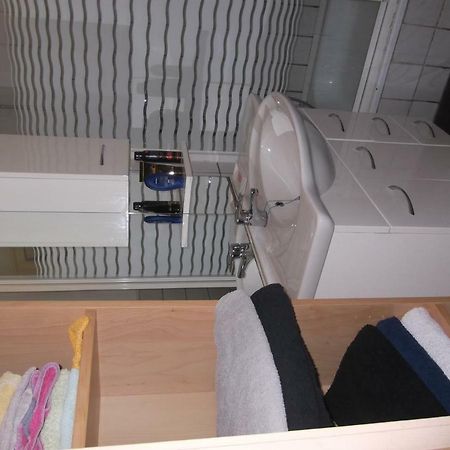 Leuk Vakantiehuisje 6P บรุนซุม ภายนอก รูปภาพ
