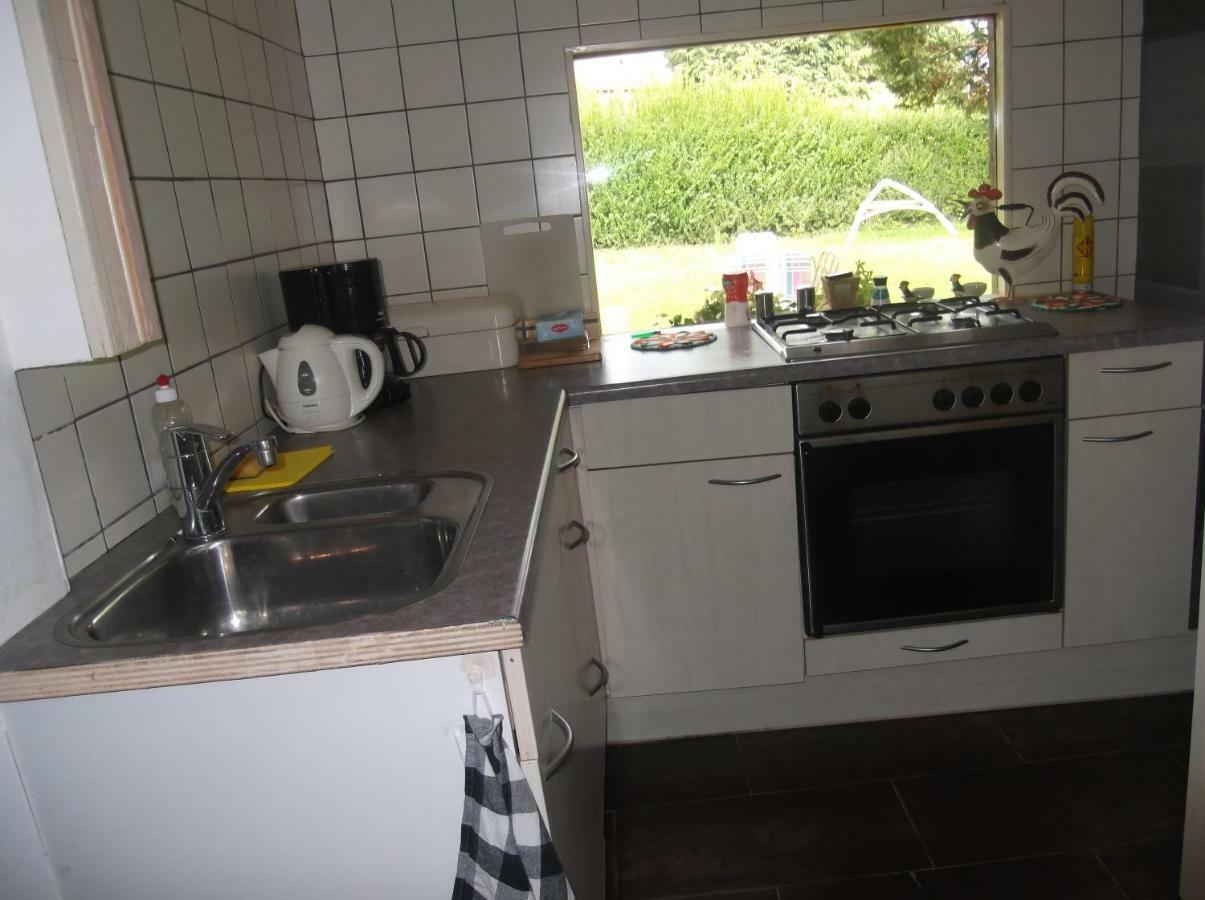 Leuk Vakantiehuisje 6P บรุนซุม ภายนอก รูปภาพ