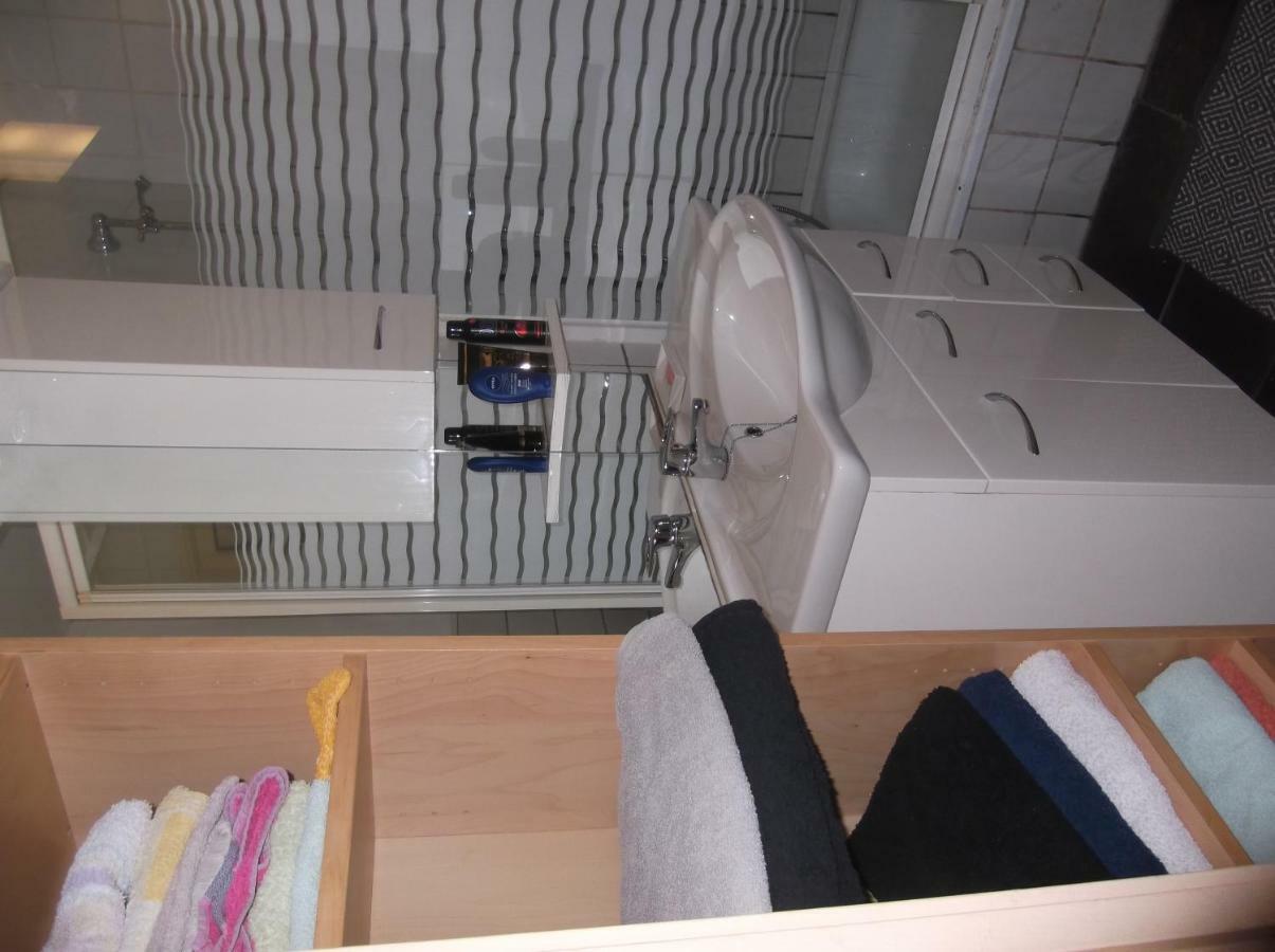 Leuk Vakantiehuisje 6P บรุนซุม ภายนอก รูปภาพ